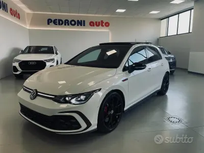 Usata VW Golf VIII GTI 245 CV (180 kW) 2024 Oryxweib perlato Berlina