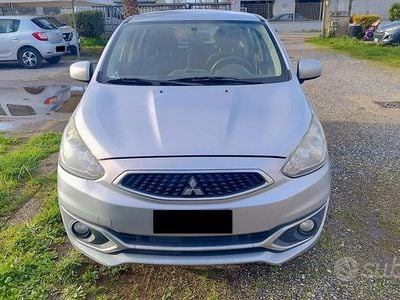 Usata Mitsubishi Space Star Invite 71 CV (52 kW) 2018 Grigio Utilitaria