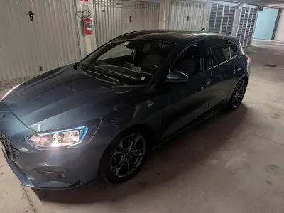 Usata Ford Focus ST-Line 120 CV (88 kW) 2019 Blu/azzurro Berlina