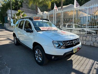 Usata Dacia Duster Ambiance 110 CV (80 kW) 2015 Bianco SUV