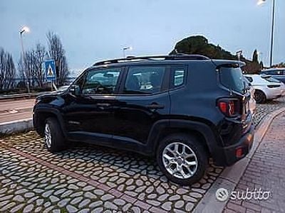 Usata Jeep Renegade 140 CV (102 kW) 2015 Nero SUV