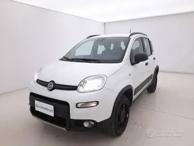 Occasion Fiat Panda 4x4 Wild 86 ch (63 kW) 2022 Blanc Citadine