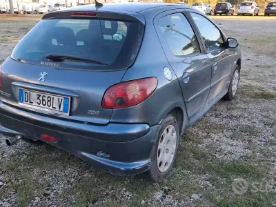 Usata Peugeot 206 75 CV (55 kW) 2007 Grigio Berlina