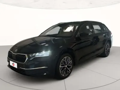 Usata Skoda Octavia Executive 150 CV (110 kW) 2024 Nero tulipano perlato Station wagon