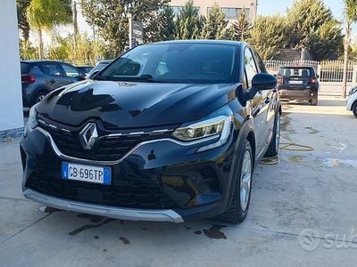 Usata Renault Captur Intens 101 CV (74 kW) 2020 Nero SUV