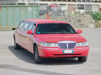 Usata Lincoln Town Car 2000 Berlina