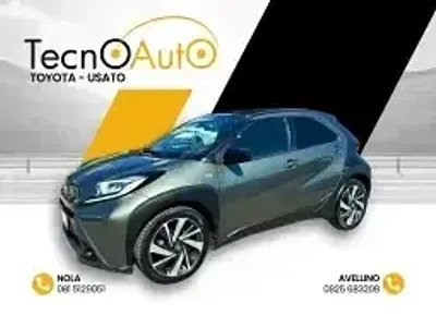 Usata Toyota Aygo X Lounge 72 CV (52 kW) 2022 Cardamoon green SUV