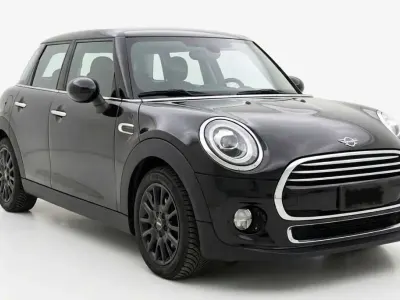 Usata Mini Cooper D 116 CV (85 kW) 2018 Nero Utilitaria