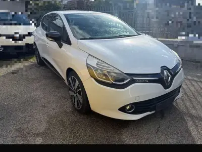 Usata Renault Clio IV 90 CV (66 kW) 2014 Berlina