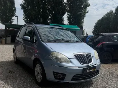 Usata Lancia Musa 77 CV (56 kW) 2010 Bluazzurro Monovolume