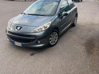 usata Peugeot 207 Neopatentati