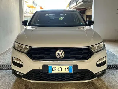 Usata VW T-Roc Business 116 CV (85 kW) 2020 Bianco SUV