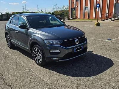 Usata VW T-Roc Style 116 CV (85 kW) 2019 Grigio SUV