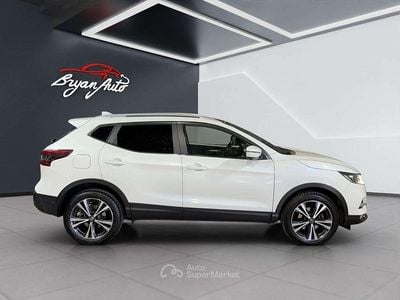 Gebraucht Nissan Qashqai N-Connecta 131 PS (96 kW) 2018 Weiß SUV