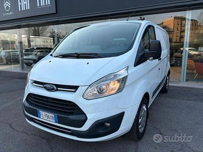 Usata Ford Transit Custom 130 CV (95 kW) 2017 Bianco Berlina
