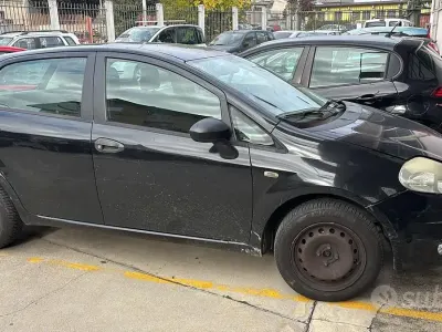 Usata Fiat Grande Punto Dynamic 65 CV (47 kW) 2006 Nero Utilitaria
