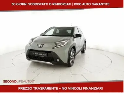 Second-hand Toyota Aygo X Lounge 72 CP (52 kW) 2024 Negru SUV