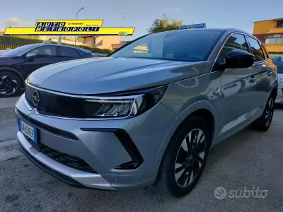 Usata Opel Grandland X Elegance 131 CV (96 kW) 2023 Grigio SUV