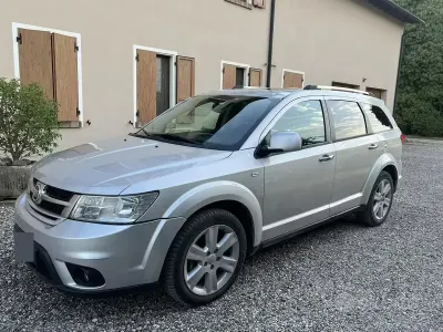 Usata Fiat Freemont Lounge 170 CV (125 kW) 2013 Grigio SUV
