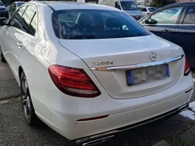 Usata Mercedes E200 Premium 150 CV (110 kW) 2019 Bianco Berlina