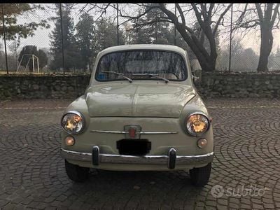 Usata Fiat 600 La Prima 68 CV (50 kW) 1960 Berlina