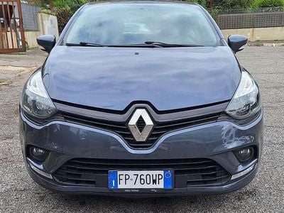 Usata Renault Clio IV Life 73 CV (53 kW) 2018 Grigio Berlina