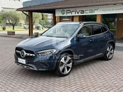 Usata Mercedes GLA250 160 CV (117 kW) 2020 Blu SUV