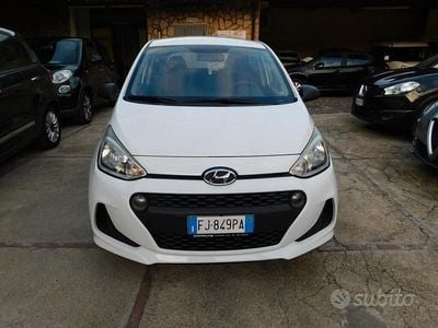 Usata Hyundai i10 Style 69 CV (50 kW) 2017 Bianco Utilitaria