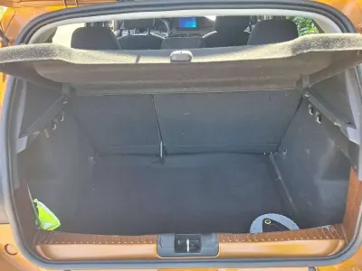 Usata Dacia Sandero Comfort 91 CV (66 kW) 2021 Oro Berlina