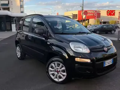 Usata Fiat Panda Easy 80 CV (58 kW) 2015 Blu Utilitaria