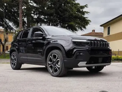 Nuova Jeep Avenger Summit 101 CV (74 kW) 2026 Nero SUV