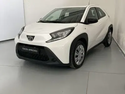 Usata Toyota Aygo X Active 72 CV (52 kW) 2022 Bianco SUV