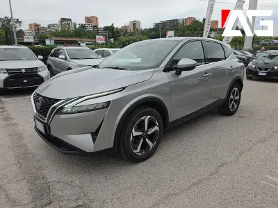 Usata Nissan Qashqai N-Connecta 140 CV (102 kW) 2023 Grigio SUV