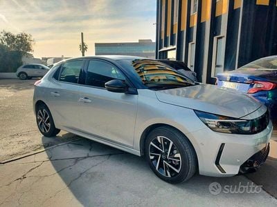 Usata Opel Corsa 100 CV (73 kW) 2024 Berlina