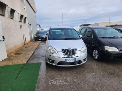 Usata Lancia Musa 69 CV (50 kW) 2010 Argento Monovolume