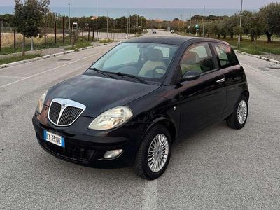 Usata Lancia Ypsilon 60 CV (44 kW) 2005 Nero Utilitaria