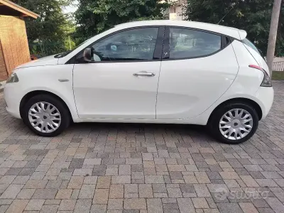 Usata Lancia Ypsilon 69 CV (50 kW) 2014 Utilitaria