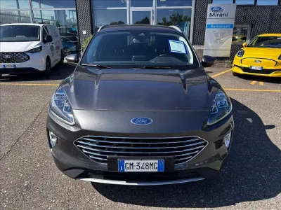 Usata Ford Kuga Titanium 150 CV (110 kW) 2023 Magnetic grey (metallizzato) SUV