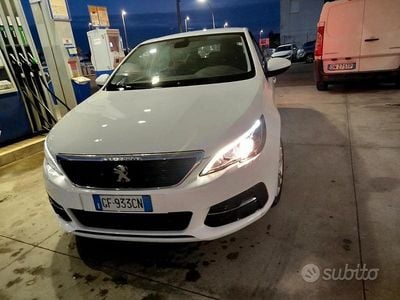 Usata Peugeot 308 Active 130 CV (95 kW) 2021 Bianco Station wagon