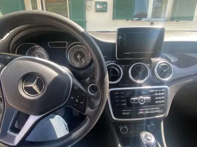 Usata Mercedes CLA200 136 CV (100 kW) 2015 Berlina