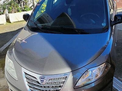 usata Lancia Ypsilon ECOCHIC SILVER