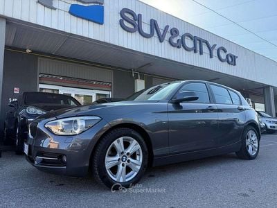 Begagnad BMW 118 Sport Line 143 HK (105 kW) 2012 Grå Halvkombi