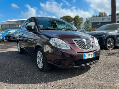 Usata Lancia Ypsilon 77 CV (56 kW) 2010 Nero Utilitaria
