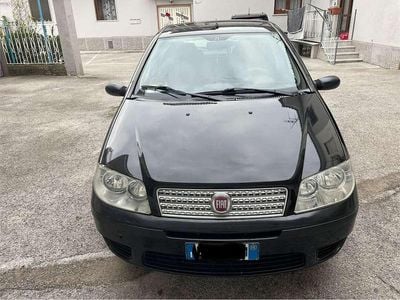 Usata Fiat Punto Active 60 CV (44 kW) 2010 Nero Utilitaria