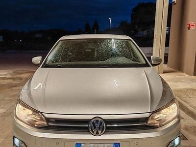 Usata VW Polo 80 CV (58 kW) 2018 Grigio Utilitaria