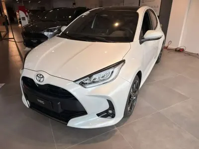 Ny Toyota Yaris Hybrid Premium 92 HK (67 kW) 2026 Vit