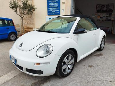 usata VW Beetle New1.9 TDI 105CV Cabrio