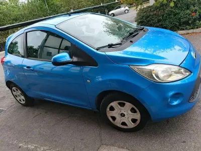 Usata Ford Ka 69 CV (50 kW) 2014 Blu/azzurro Berlina