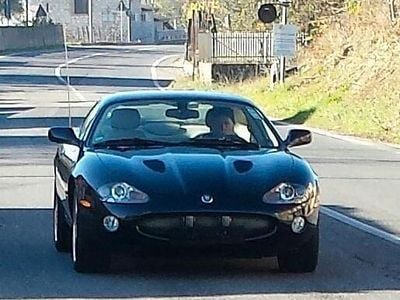 Usata Jaguar XKR 298 CV (219 kW) 2004 Nero Coupé