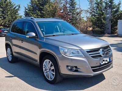Usata VW Tiguan 170 CV (125 kW) 2008 Grigio SUV